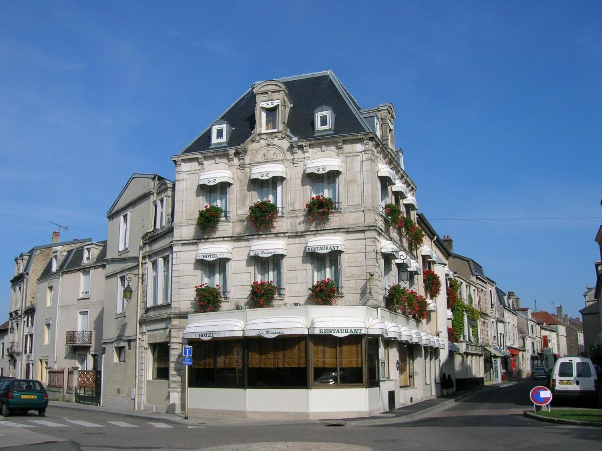Hotel Restaurant Des Remparts Шомон Экстерьер фото
