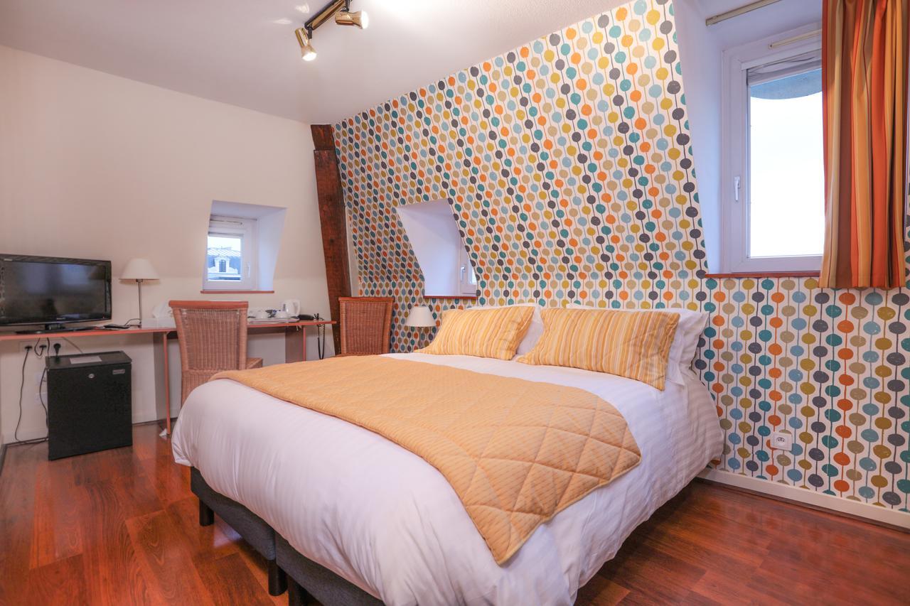Hotel Restaurant Des Remparts Шомон Экстерьер фото